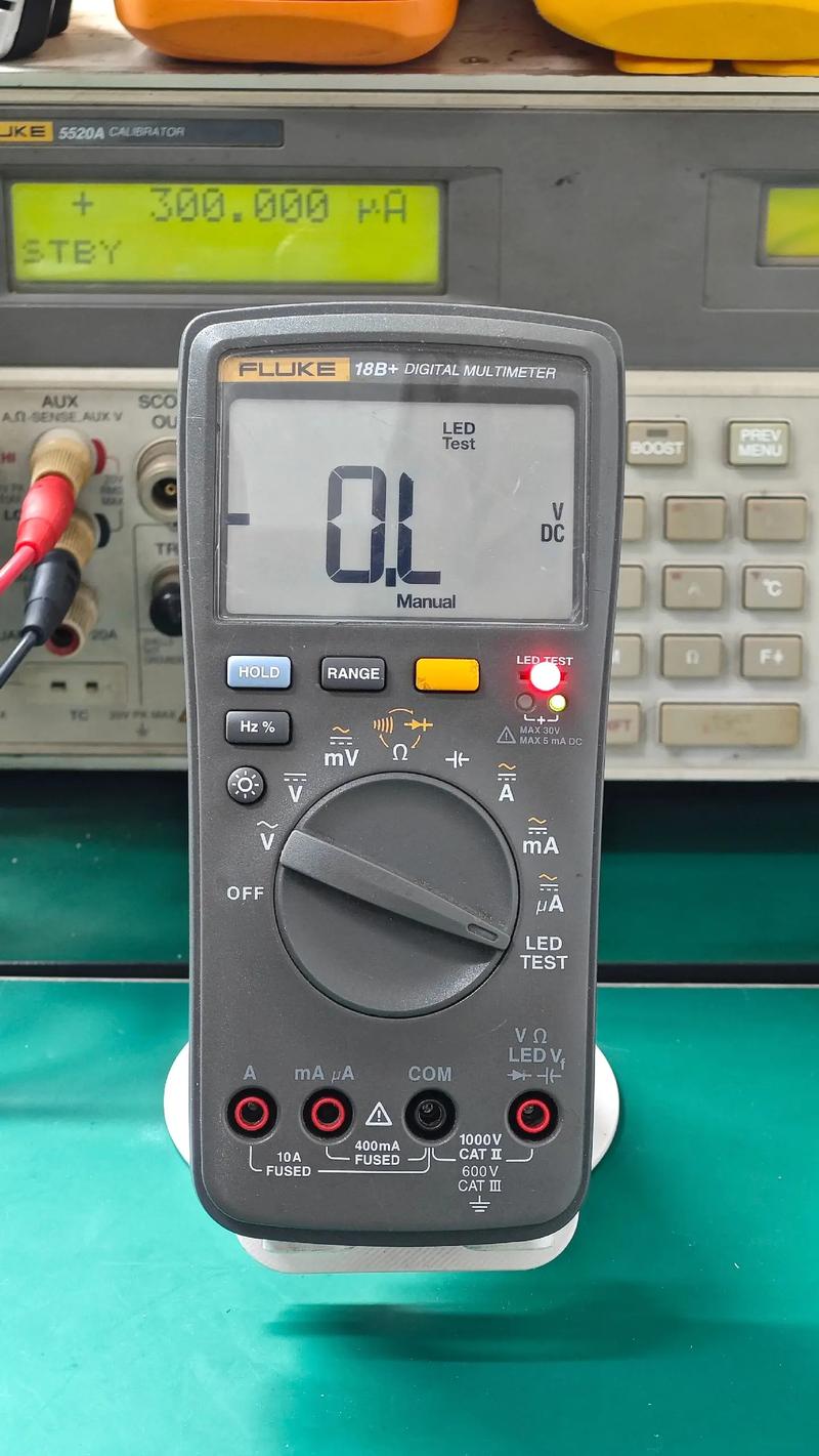 Fluke 18B萬用表專業維修指南 精準檢測與常見故障排除